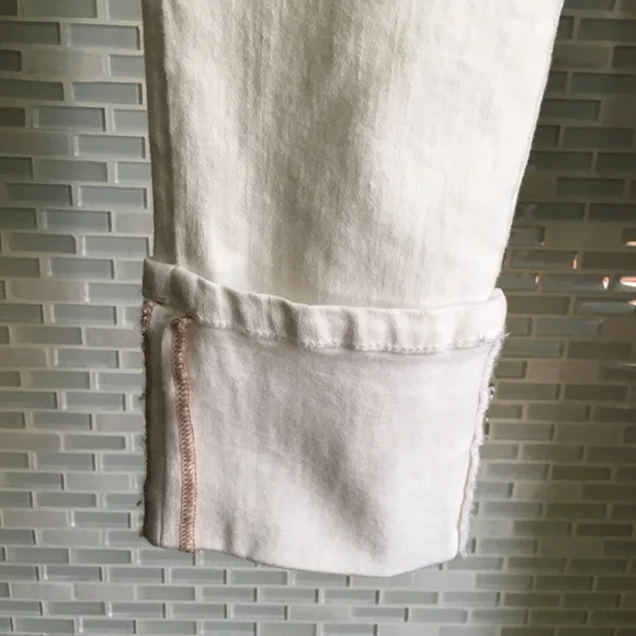 Joe’s Jeans white Cuff Crop Skinny Jeans - Picture 5 of 9